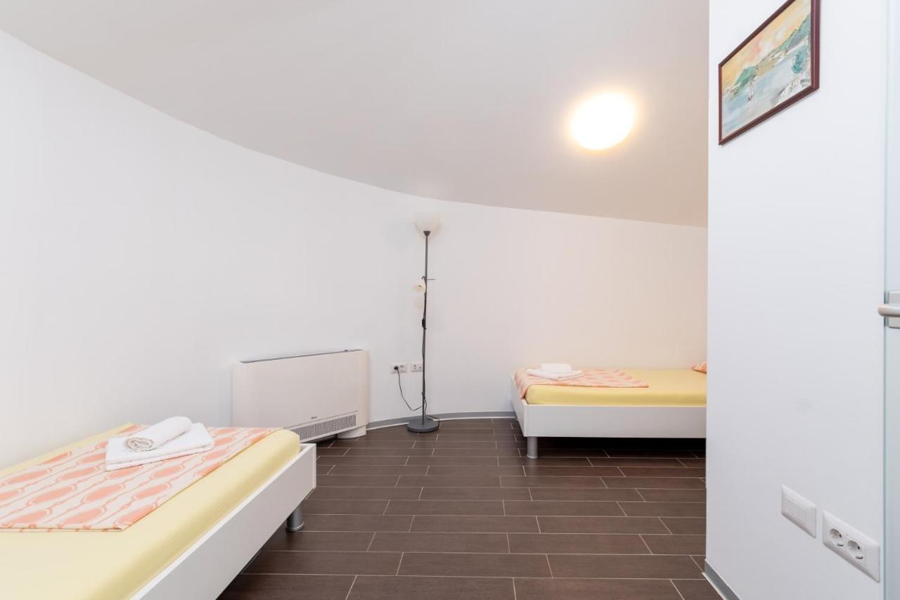 Vila Tina In Pula, Istrien Medulin Luaran gambar