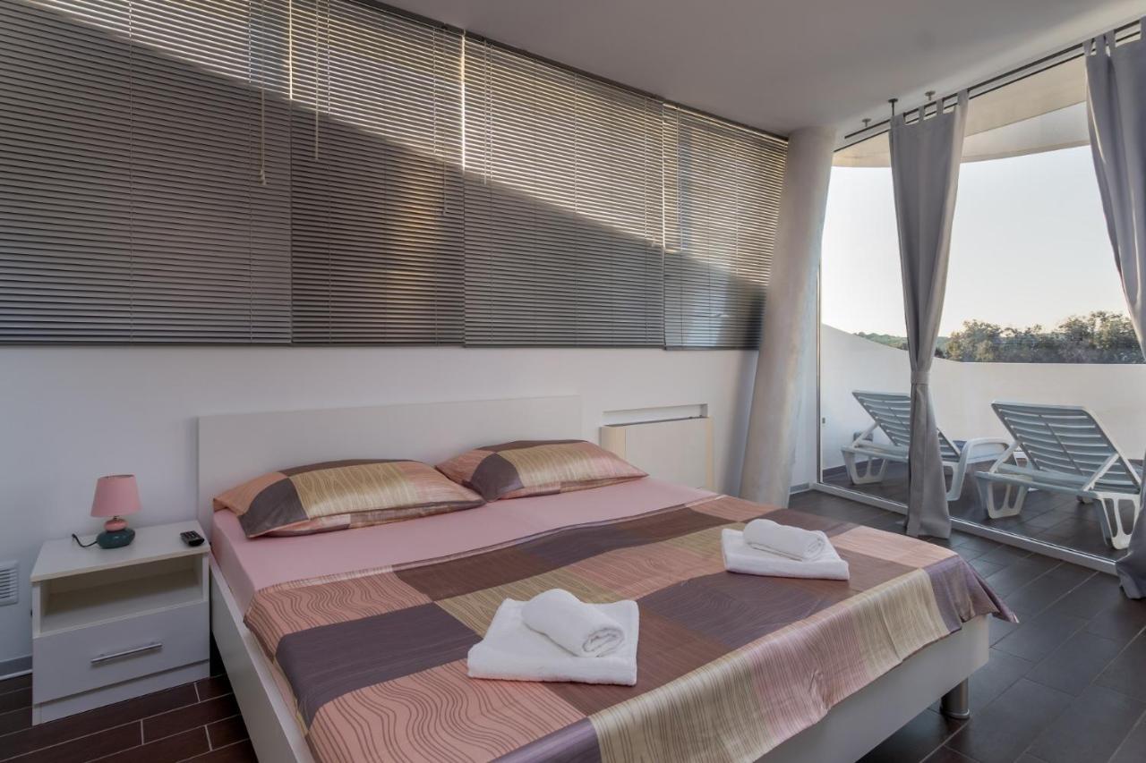 Vila Tina In Pula, Istrien Medulin Luaran gambar